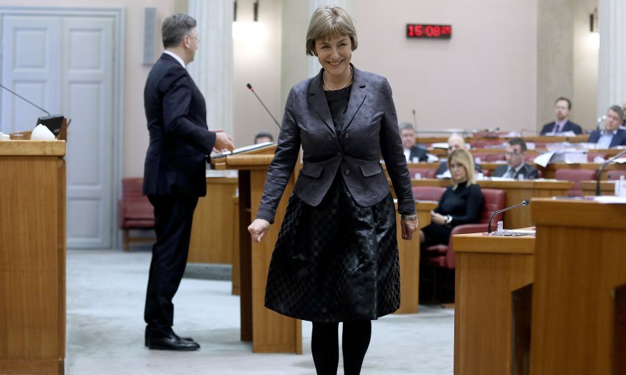 Vesna Pusić i Andrej Plenković (u pozadini)