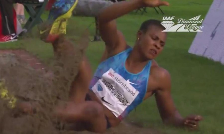 Blessing Okagbare je kod skoka izgubila periku