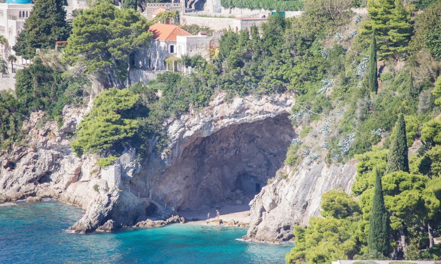 Plaža Betina špilja