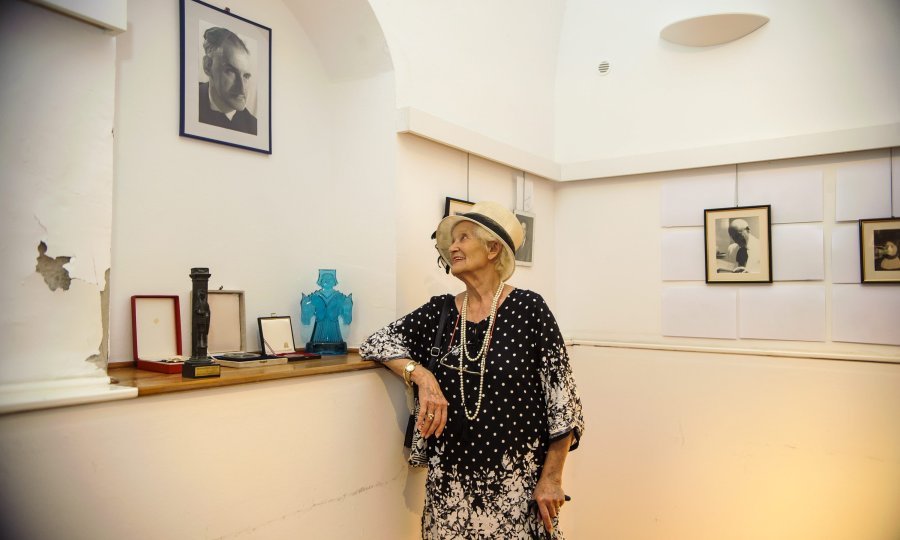 Supruga Borisa Papandopula Zdenka na otvorenju izložbe