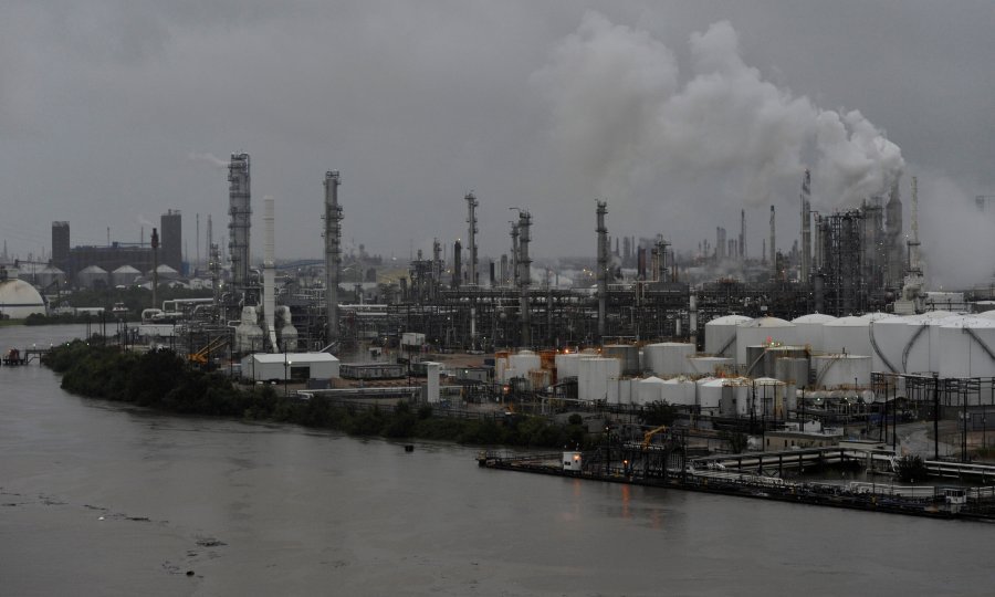 Poplavne vode prijete rafineriji Valero Houston, nakon što je Texas pogodio urahan Harvey