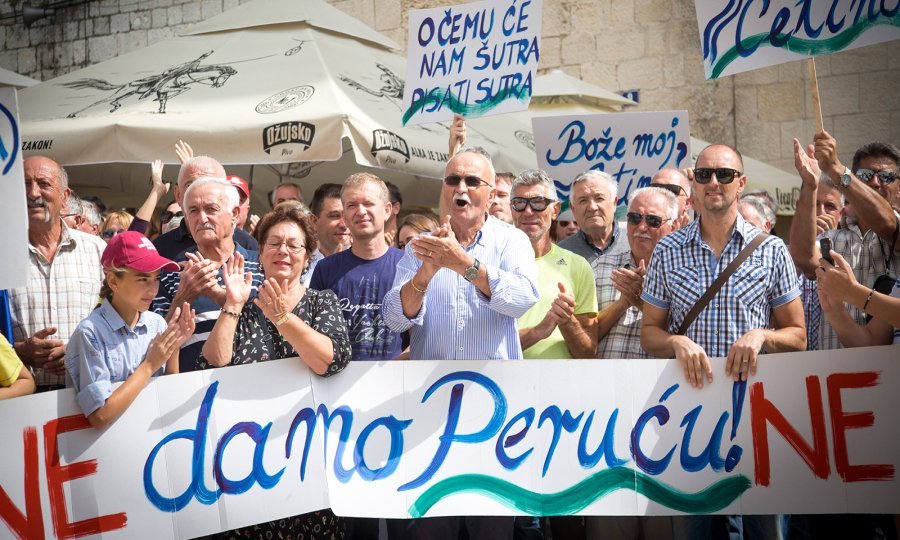 Prosvjed je okupio pedesetak građana