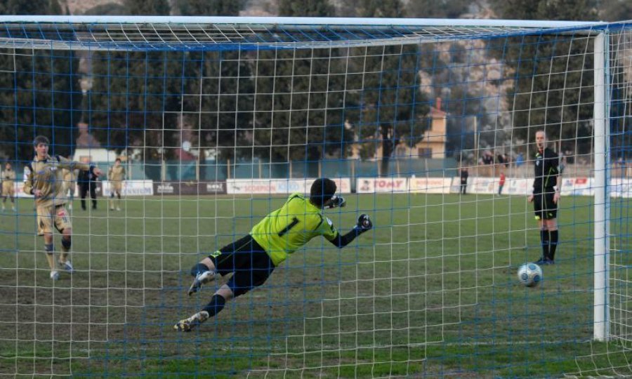Dominik PIcak vratar golman penal