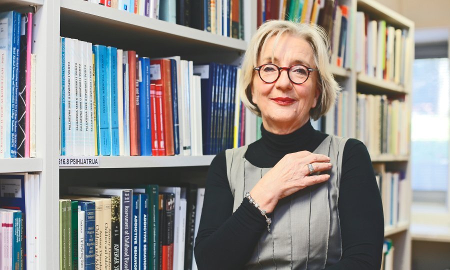 Dr. Jasmina Frey Škrinjar