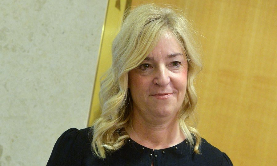 Dječja pravobraniteljica Helenca Pirnat Dragičević traži dvoje zamjenika