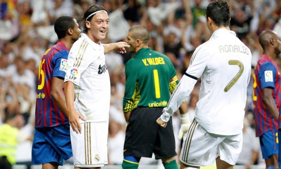 Mesut Özil Ronaldo Real Madrid Barcelona