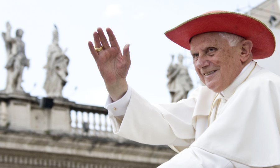 Benedikt XVI
