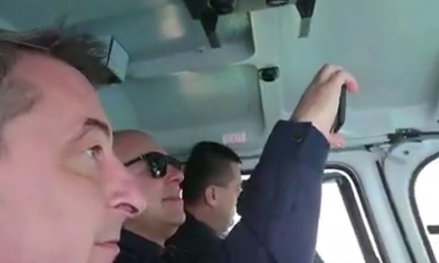 Predrag Štromar je uživao u letu helikopterom