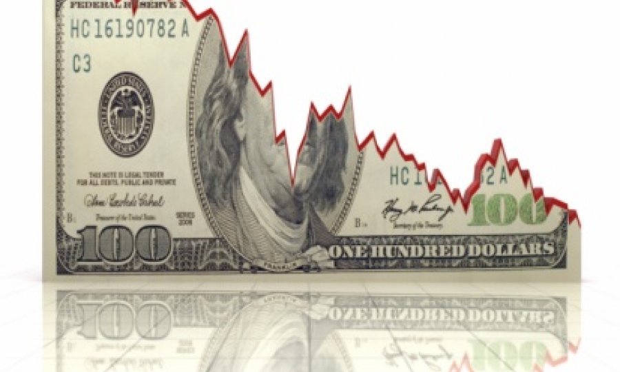 dolar recesija novac