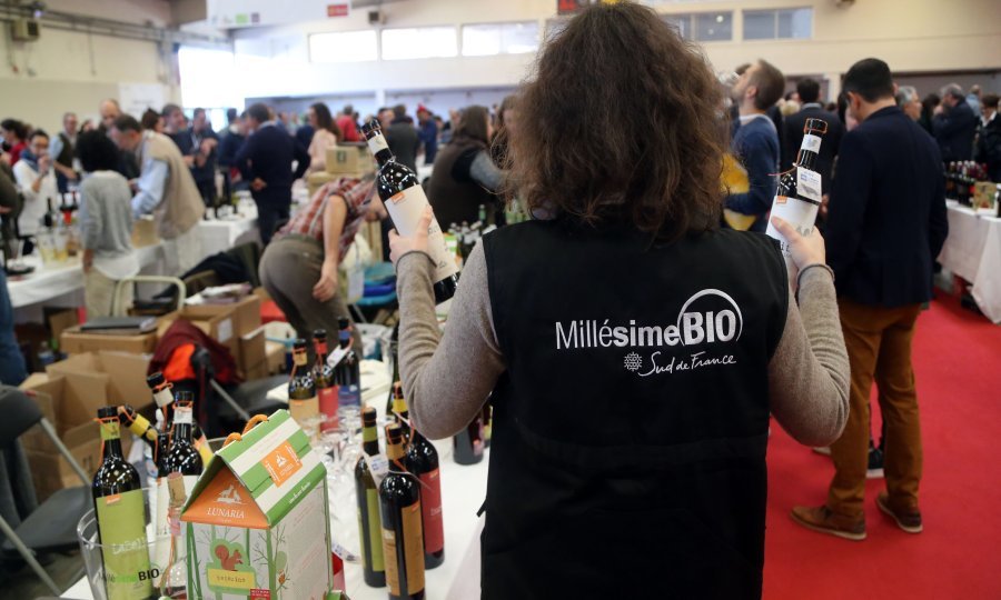 U Montpellieru u Francuskoj održava se međunarodna izložba organskih vina. Cilj tog događaja je promocija vina od organski uzgojenog grožđa