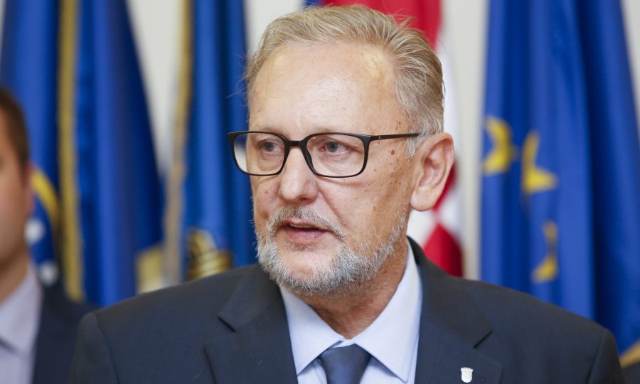 Davor Božinović