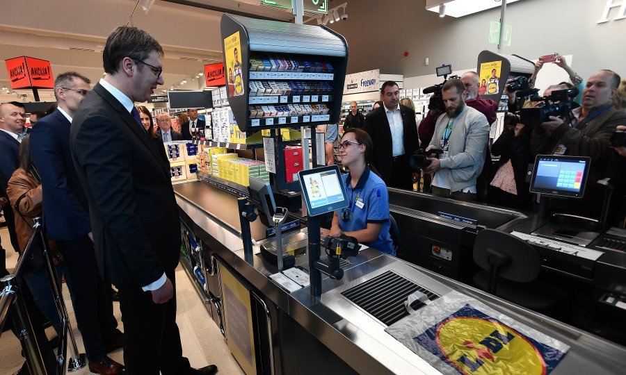 Aleksandar Vučić na otvaranju Lidla u Srbiji