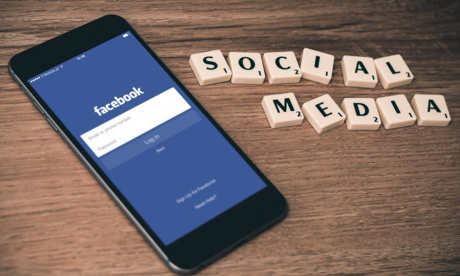 Facebook nakon dojave blokirao 115 računa uoči američkih izbora