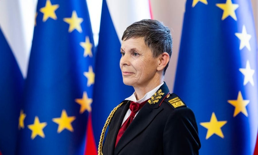 General bojnicu Alenka Ermenc