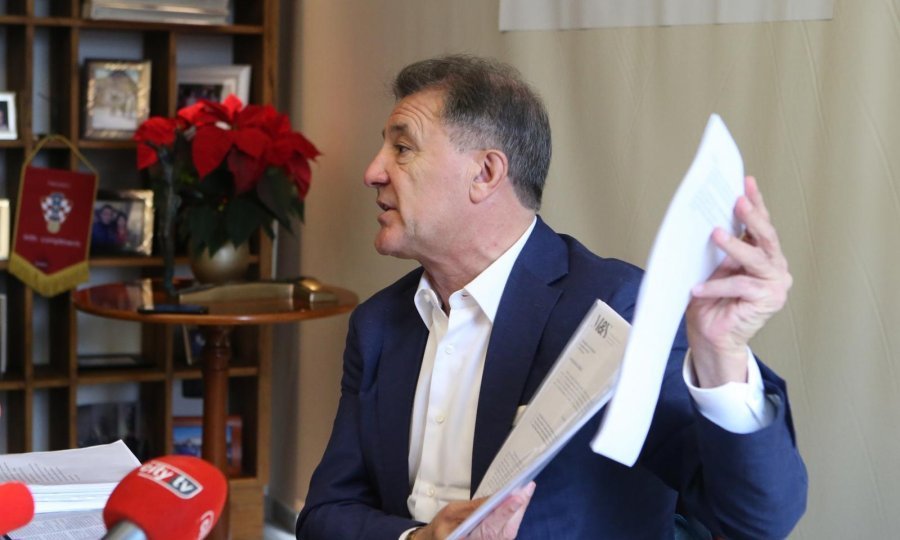 Zdravko Mamić na konferenciji za novinare u Međugorju