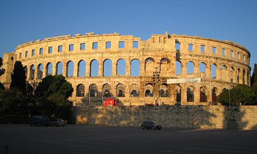 arena pula
