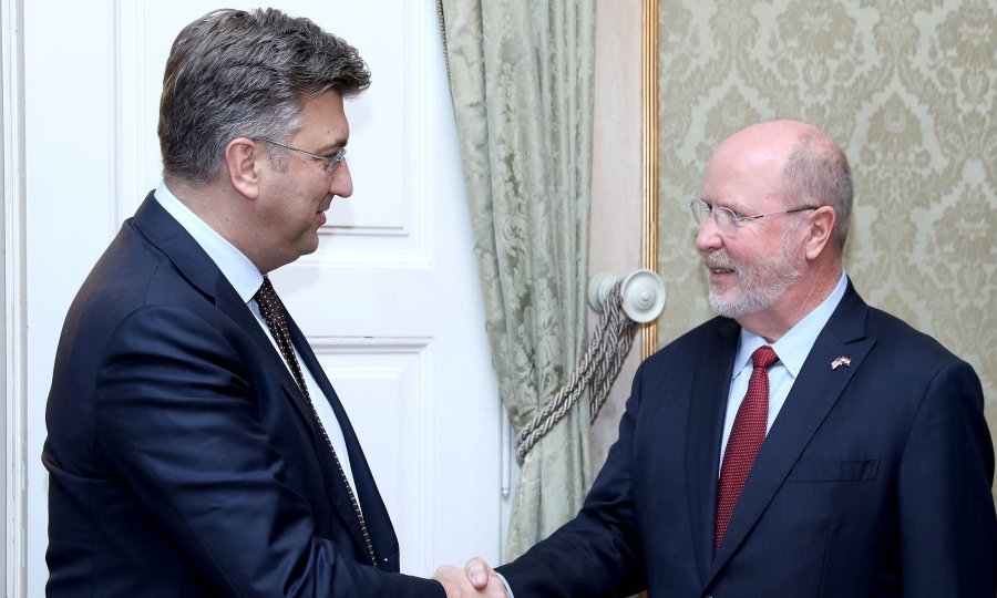 Premijer Andrej Plenković i američki veleposlanik Robert Kohorst