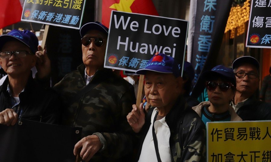 Kinezi širom svijeta protestiraju zbog podizanja optužnice protiv financijske direkorice Huaweija u Americi