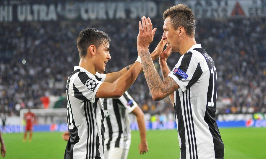 Paulo Dybala (lijevo) i Mario Mandžukić