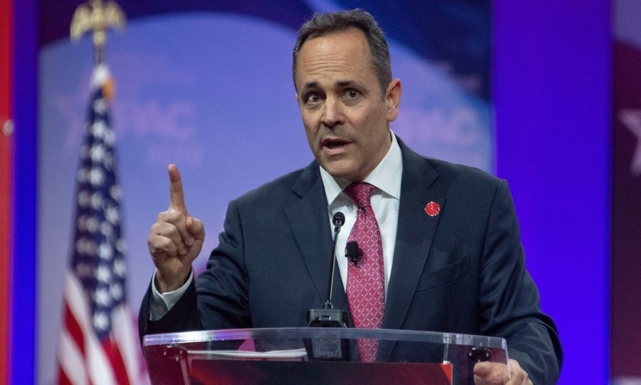 Republikanski guverner Kentuckyja Matt Bevin u utorak je potpisao zakon kojim se zabranjuje zoofilija