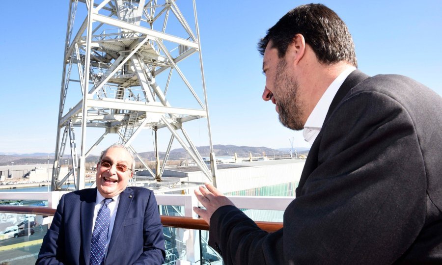 Giuseppe Bono, predsjednik uprave Fincatierija, i Matteo Salvini, potpredsjednik talijanske vlade i ministar unutarnjih poslova, u obilasku kruzera Costa Venezia koji se gradi u Monfalconeu