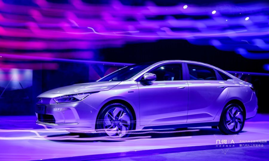 S predstavljanja električnog modela Geometry A