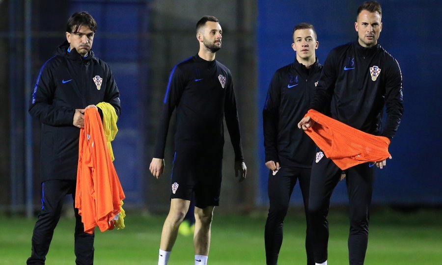Slijeva: izbornik Dalić, Marcelo Brozović, Karlo Bartolec i Antonio Milić