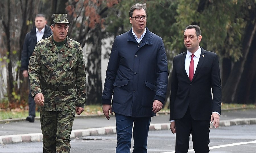 Ljubiša Diković, načelnik Glavnog stožera Vojske Srbije, predsjednik Srbije Aleksandar Vučić i ministar obrane Aleksandar Vulin