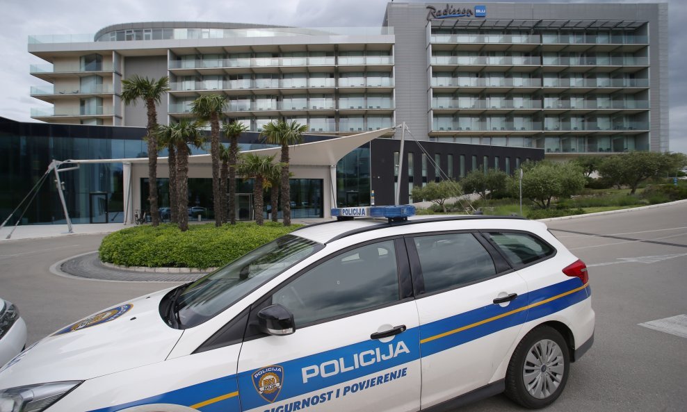U subotu ujutro izbio je požar na 7. katu hotela Radisson Blu u Splitu