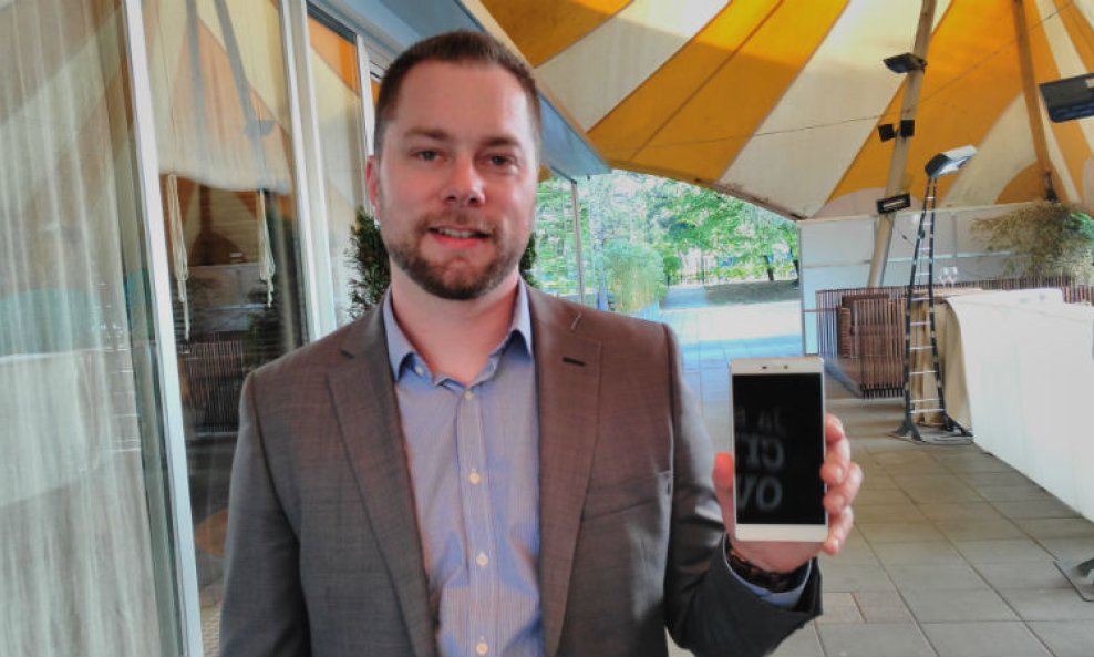 Dan Klepač Huawei P8