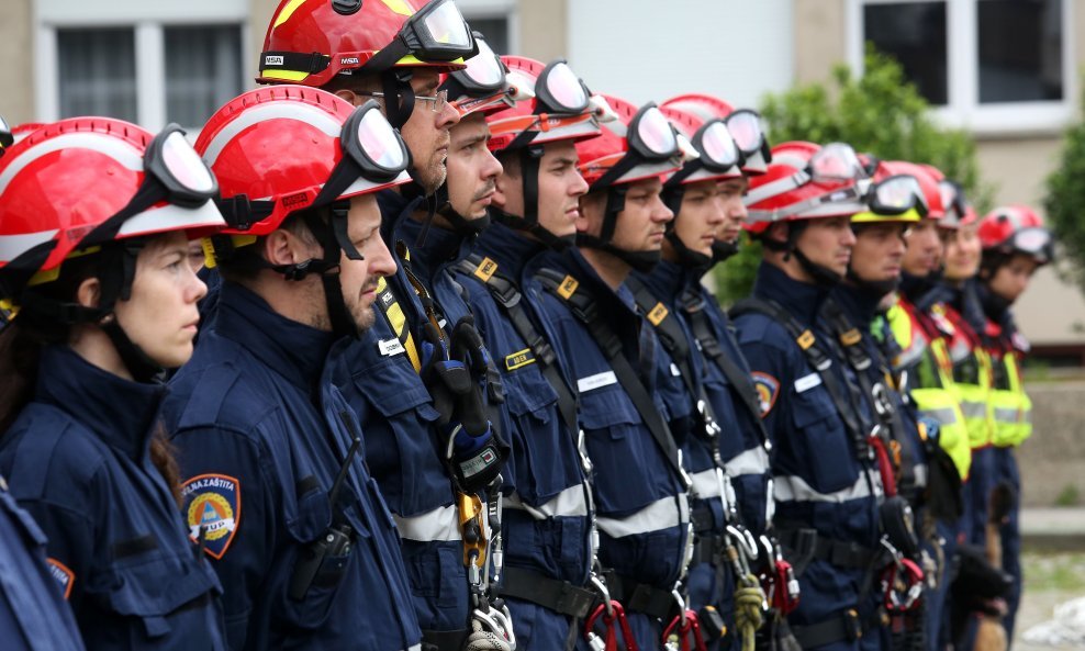 Postrojavanje državne intervencijske postrojbe civilne zaštite