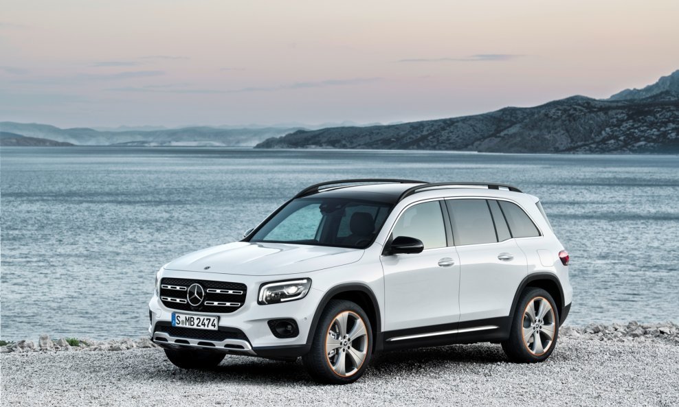 Mercedes-Benz GLB stići će na tržište krajem ove godine