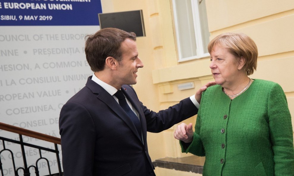 Emmanuel Macron i Angela Merkel