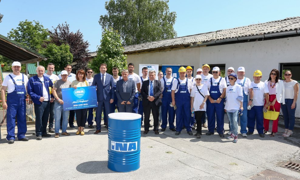 Nekadašnja rekreacijska dvorana za djelatnike Ine koja je van upotrebe više od 20 godina te okolno zemljište, prenamijenit će se u sadržaje dječjeg vrtića.