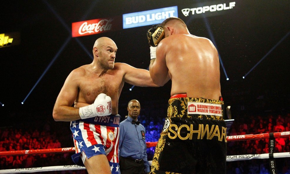 Tyson Fury vs Tom Schwarz