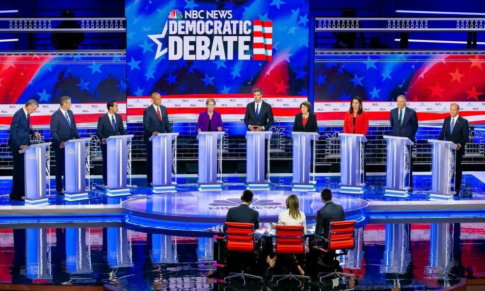 Debata demokrata