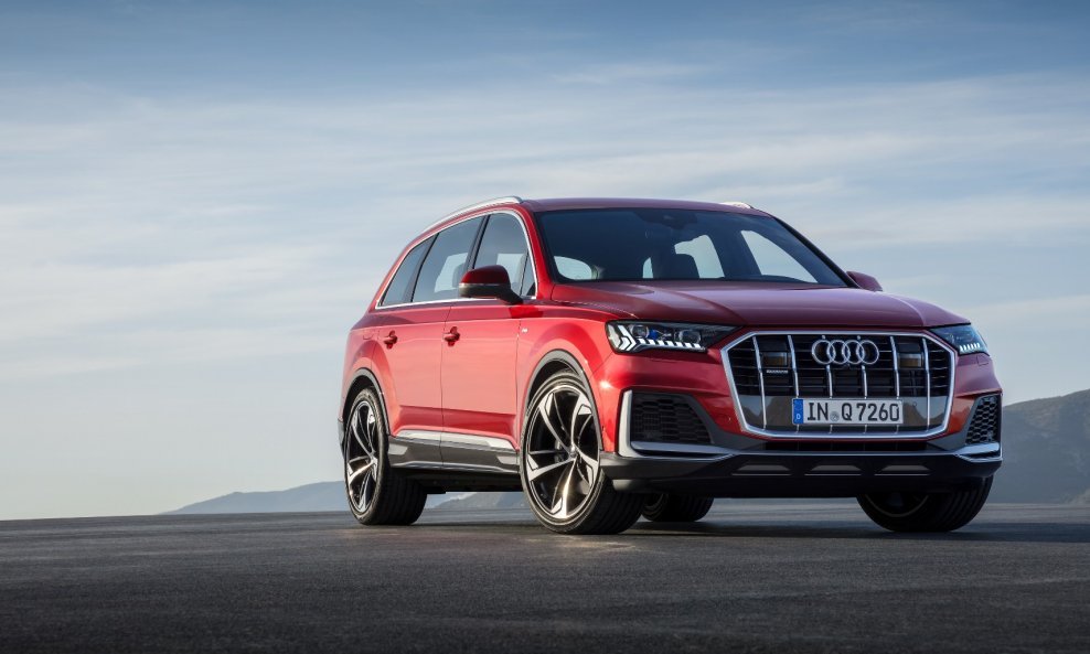 Audi Q7 je doživio potrebno zatezanje bora