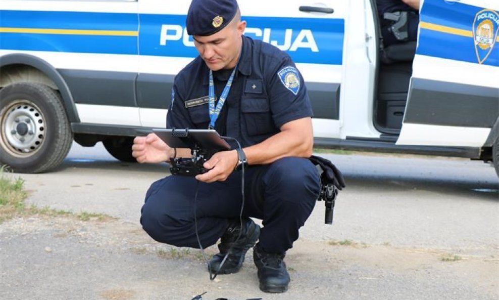 Policija koristi dron u otkrivanju lopova na poljoprivrednim površinama