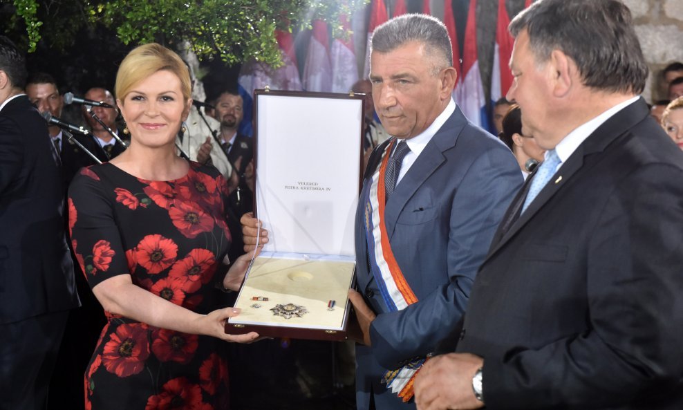 Kolinda Grabar Kitarović i Ante Gotovina - ilustracija