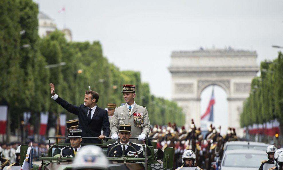Emmanuel Macron u Parizu