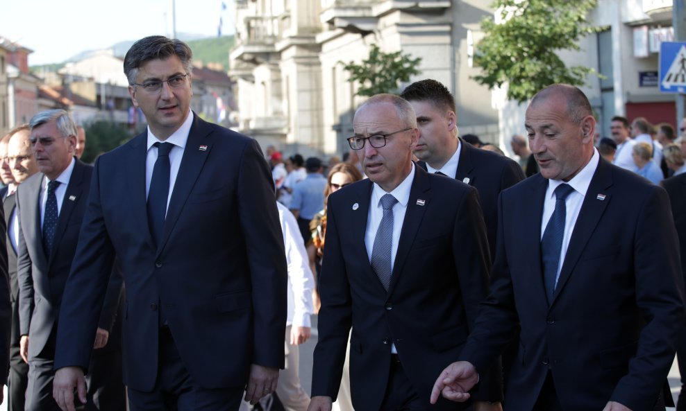 Andrej Plenković, Damir Krsičević i Tomo Medved u Kninu