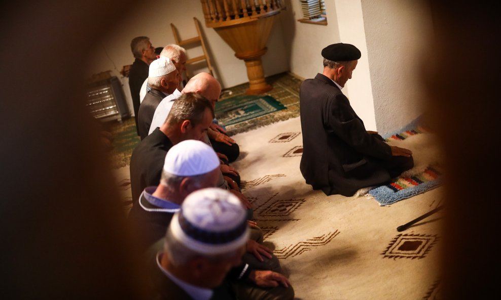 Obilježavanje Kurban-bajrama u selu Umoljani na planini Bjelašnici