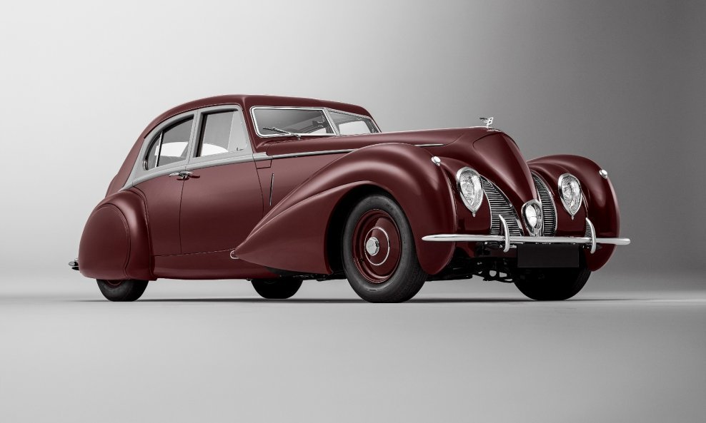 Bentley Corniche - tvornički restaurirani model iz 1939.