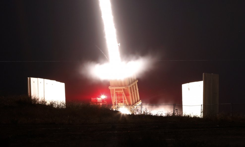 Ispaljivanje raketa iz sustava 'Željezna kupola'