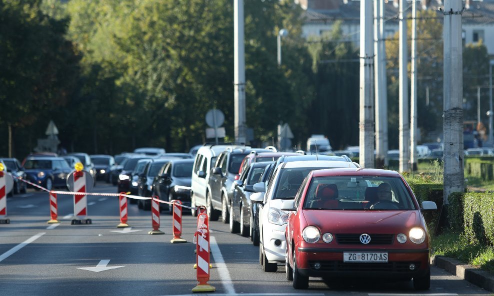 Gužva zbog radova u Držićevoj