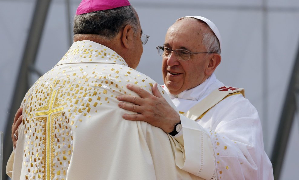 Papa Franjo ljubi nadbiskupa Rija de Janeira