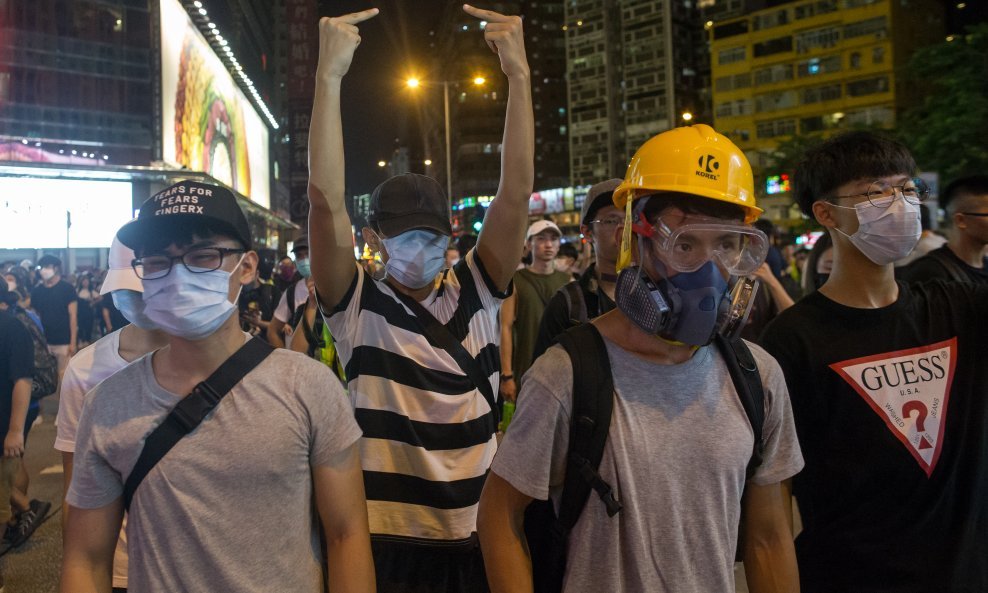 Prosvjednici u Hong Kongu žele demokraciju