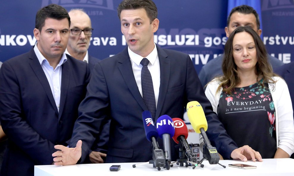 Nikola Grmoja, Božo Petrov, Ružica Vuković