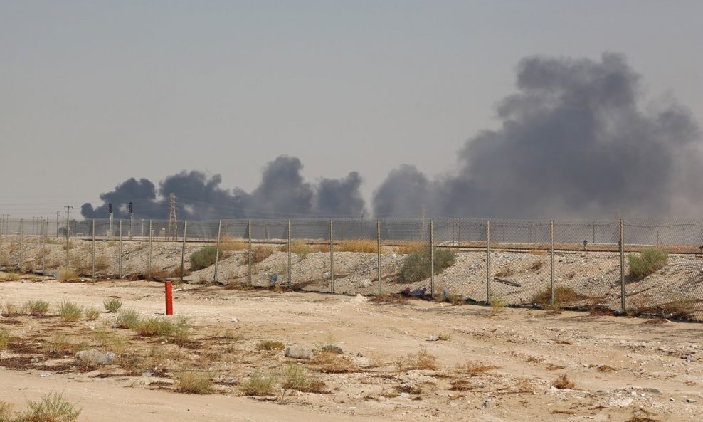Jemenski pobunjenici su dronovima napali saudijsko naftno postrojenje