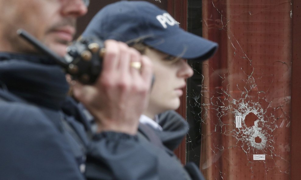 Jutro nakon terorističkog napada u Parizu (4)